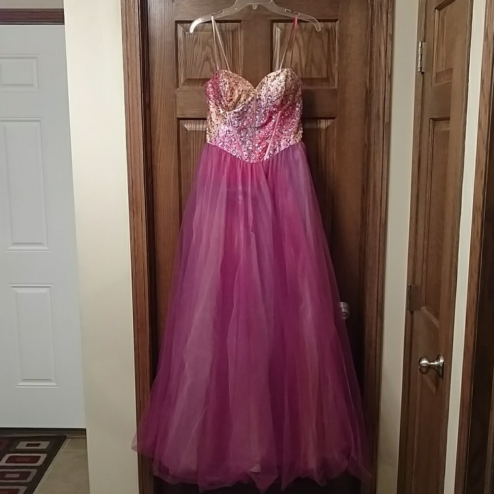 Jeweled Bodice Pastel Prom Dress with Corset Back - Picture 4 of 7